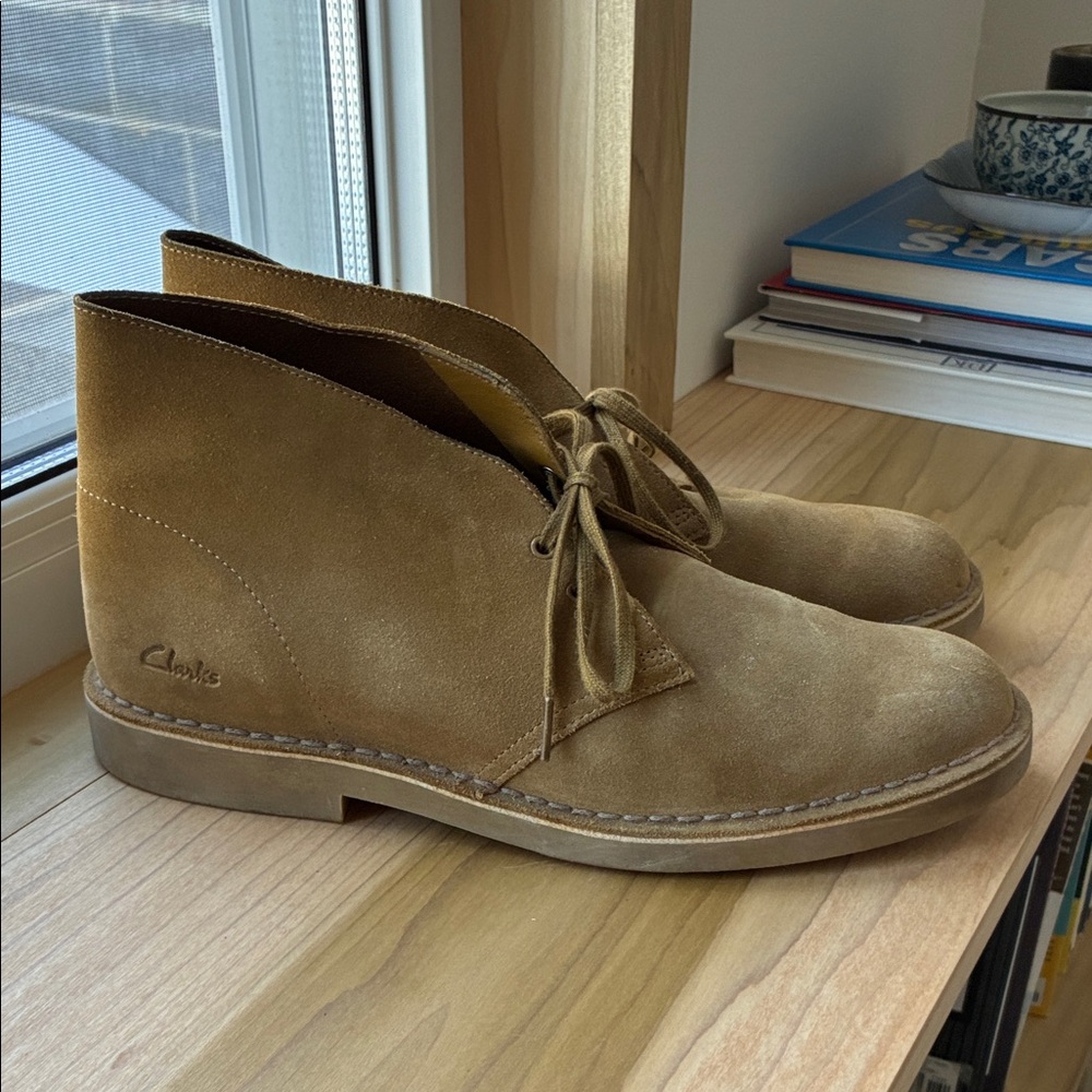 Clarks Men's Brown Suede Chukka Boots